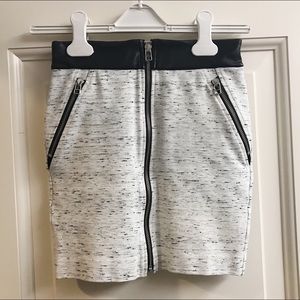 Black and white pencil skirt